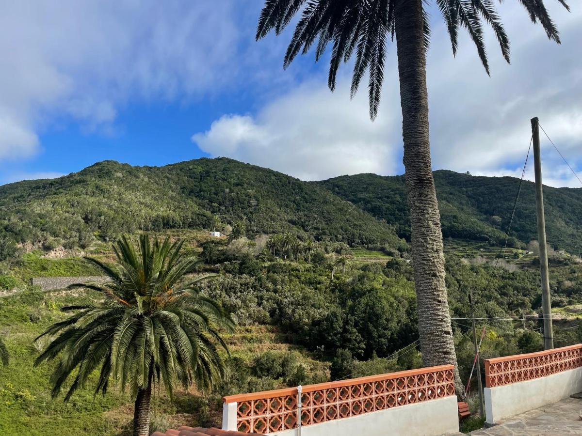 Holiday House Cruz De Tierno Agulo Exterior photo